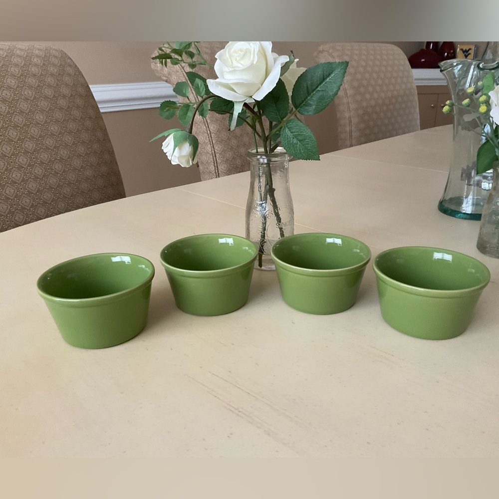 Set/4 NWOT Green Chantal Sauce / Dessert Ramekins
